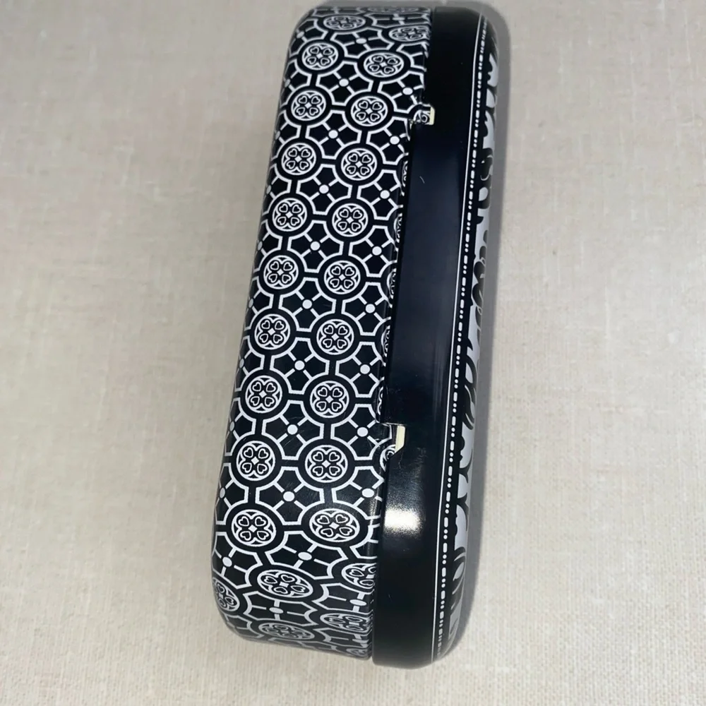 BRIGHTON‎ Black & White Filigree SUNGLASSES Eyeglasses Storage CASE Tin EMPTY